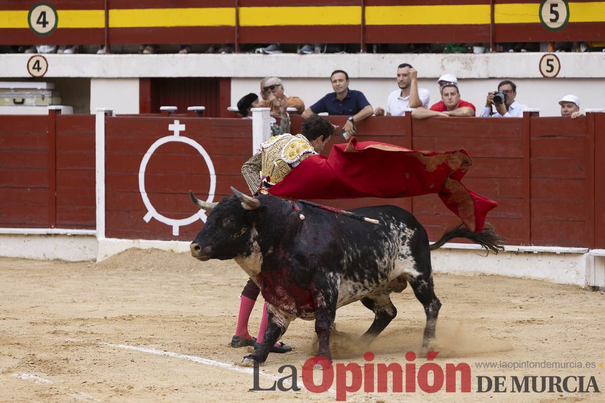 Tarde histórica en Abarán con la alternativa de José María Trigueros y el indulto de Tomás Rufo, junto a Castella salieron a hombros