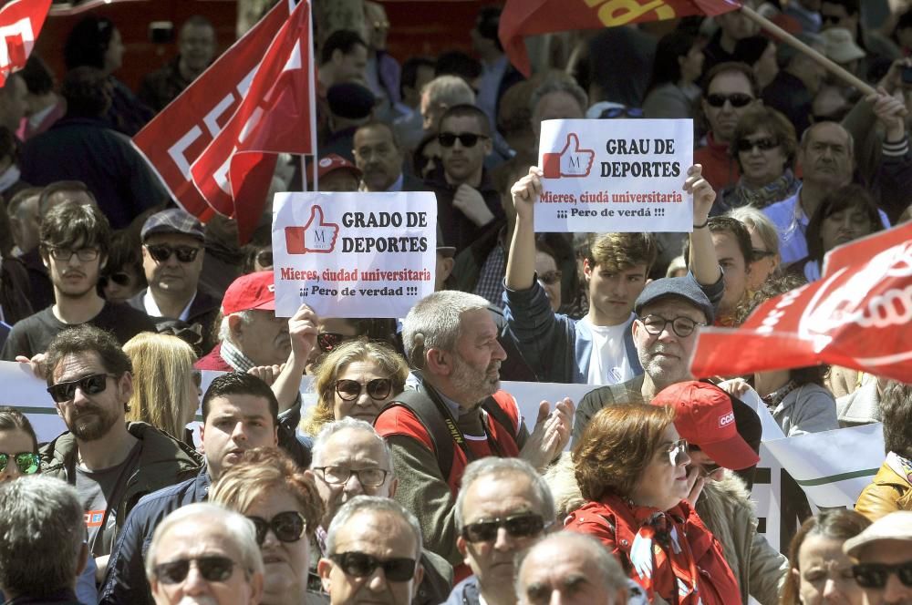 1 de mayo: Miles de personas se manifiestan en Asturias para reivindicar mejoras laborales