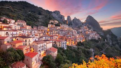 Castelmezzano, el genuino pueblo italiano del “vuelo del ángel”