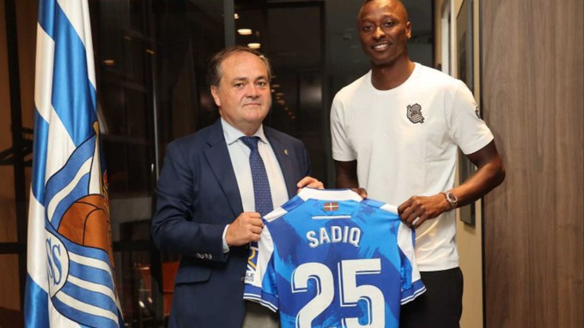 Umar Sadiq, nuevo jugador de la Real Sociedad