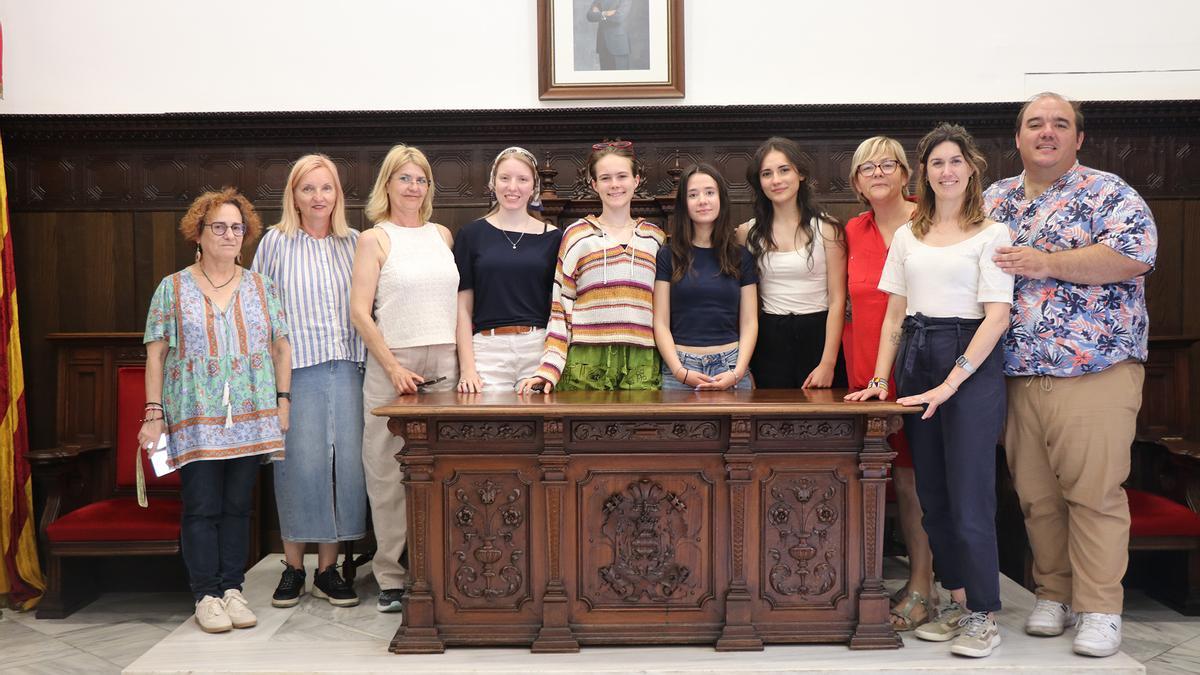 Alumnos de Rumanía en el ayuntamiento