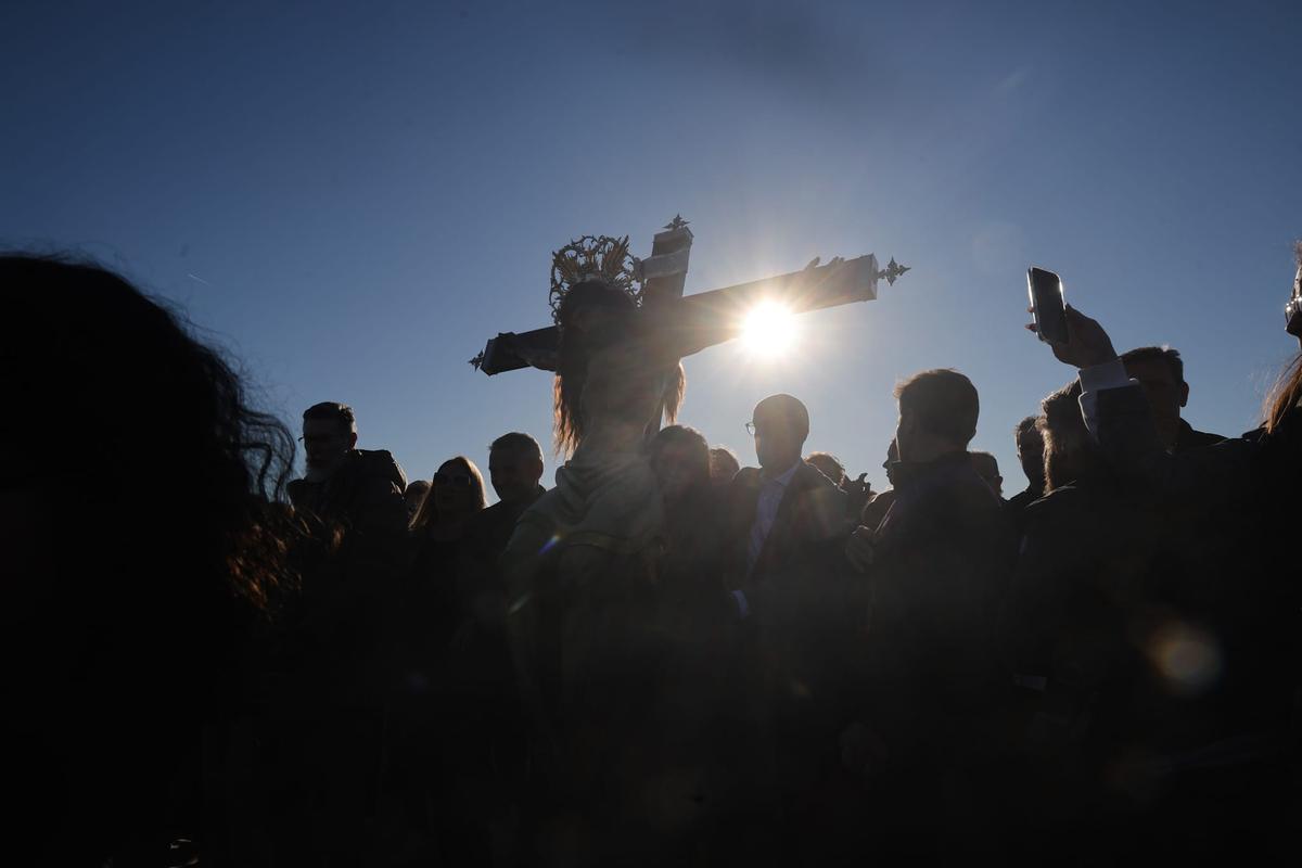 El encuentro de los cristos del Cabanyal estrenan el Viernes Santo de la Semana Santa Marinera de València