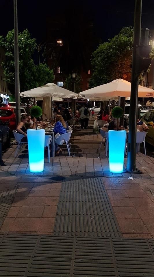 Cáceres es noche: ¡Aleluya, han abierto un bar en la madrila!