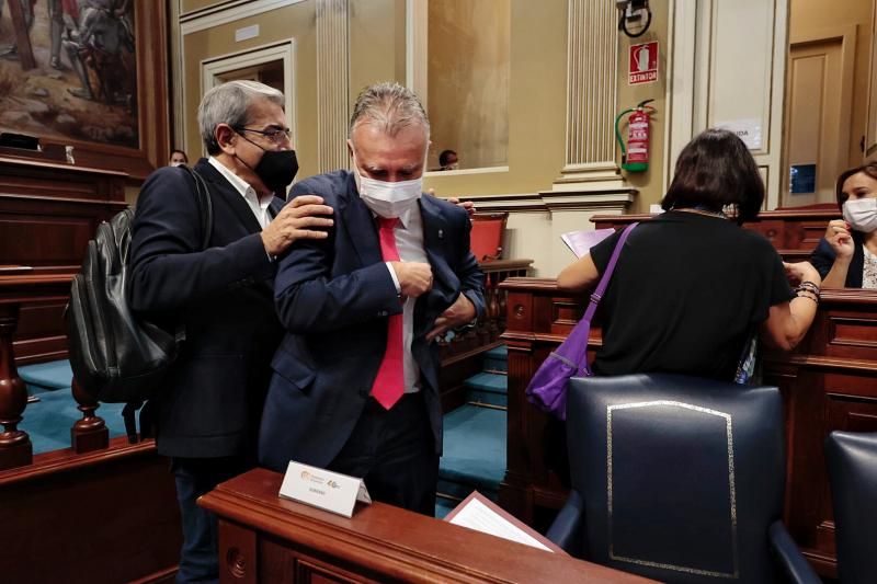 Pleno del Parlamento de Canarias