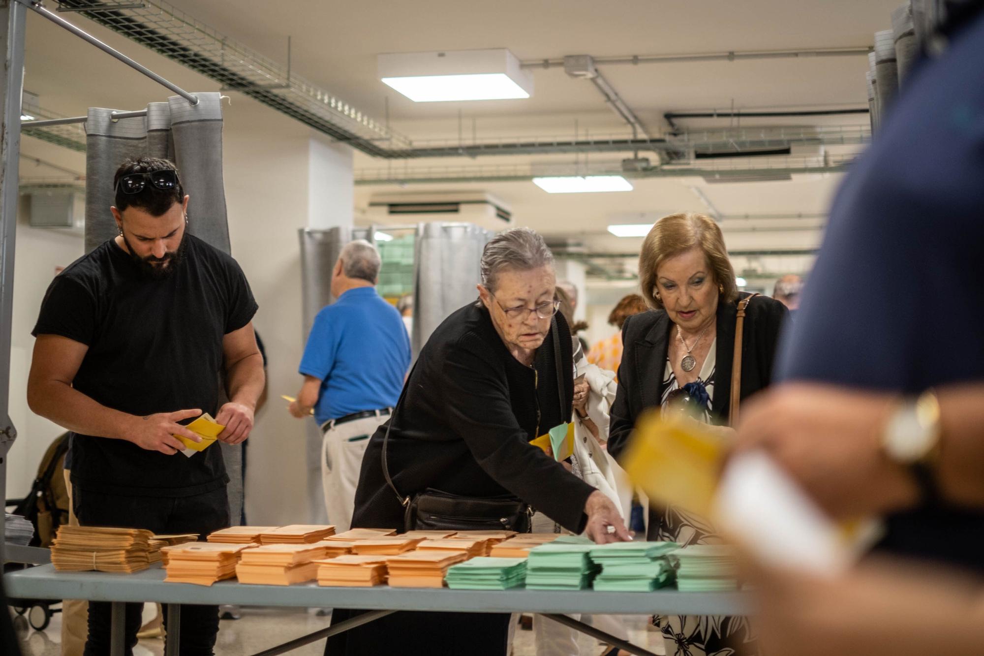 Jornada electora en Santa Cruz de Tenerife