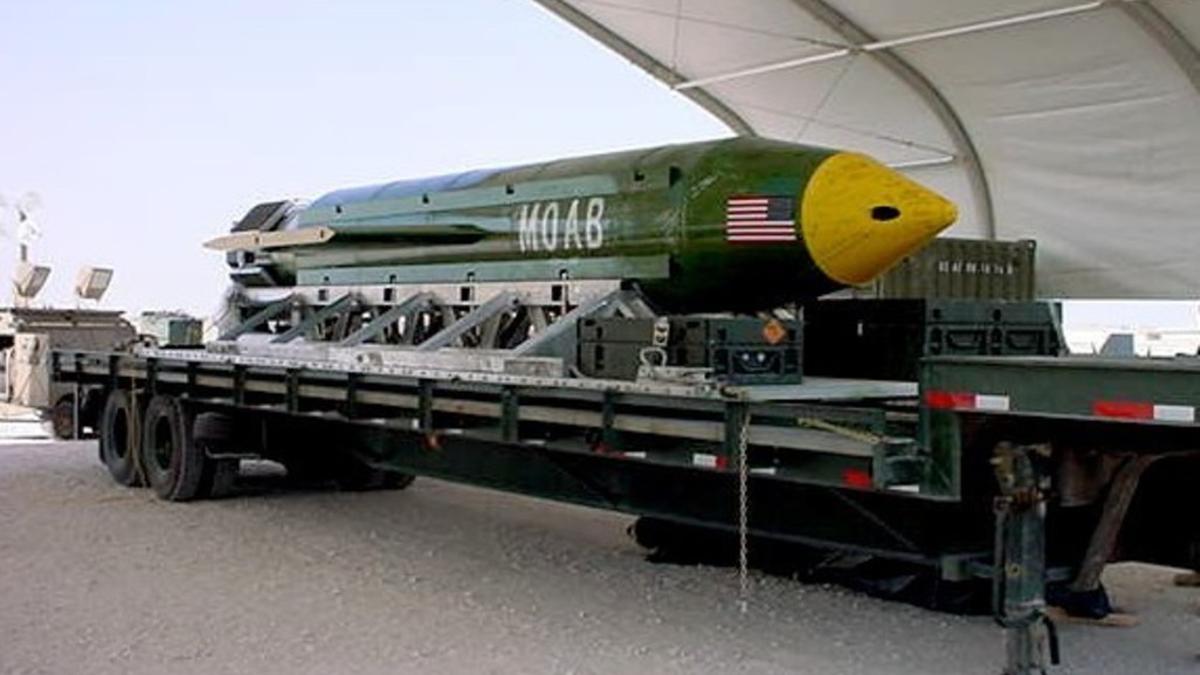 la bomba GBU-43/B