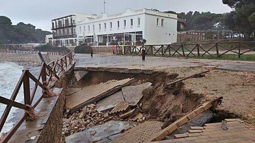 El temporal castiga passejos marítims i ports