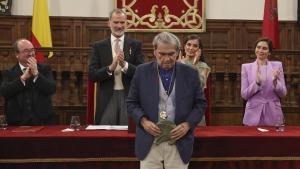 Acto de entrega del Premio Cervantes 2022 al escritor Rafael Cadenas, en presencia de los Reyes.