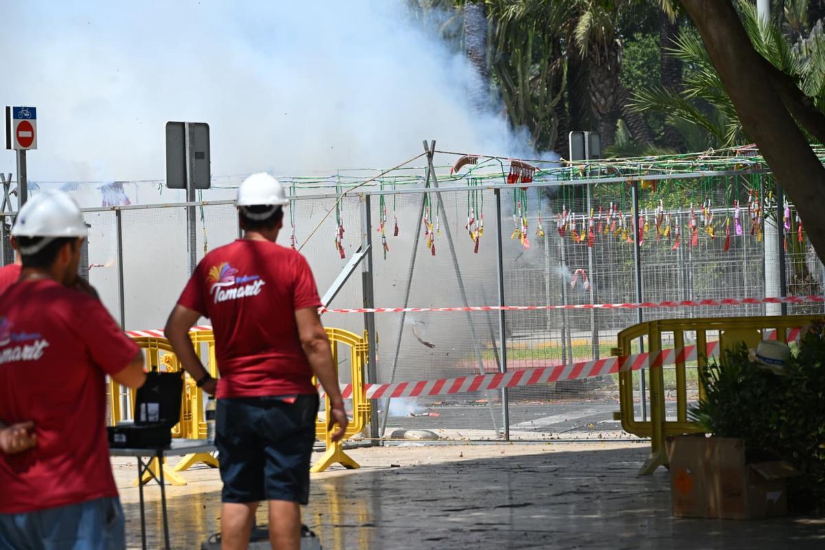 La mascletà de la pirotecnia Tamarit en las Fiestas de Elche, en imágenes