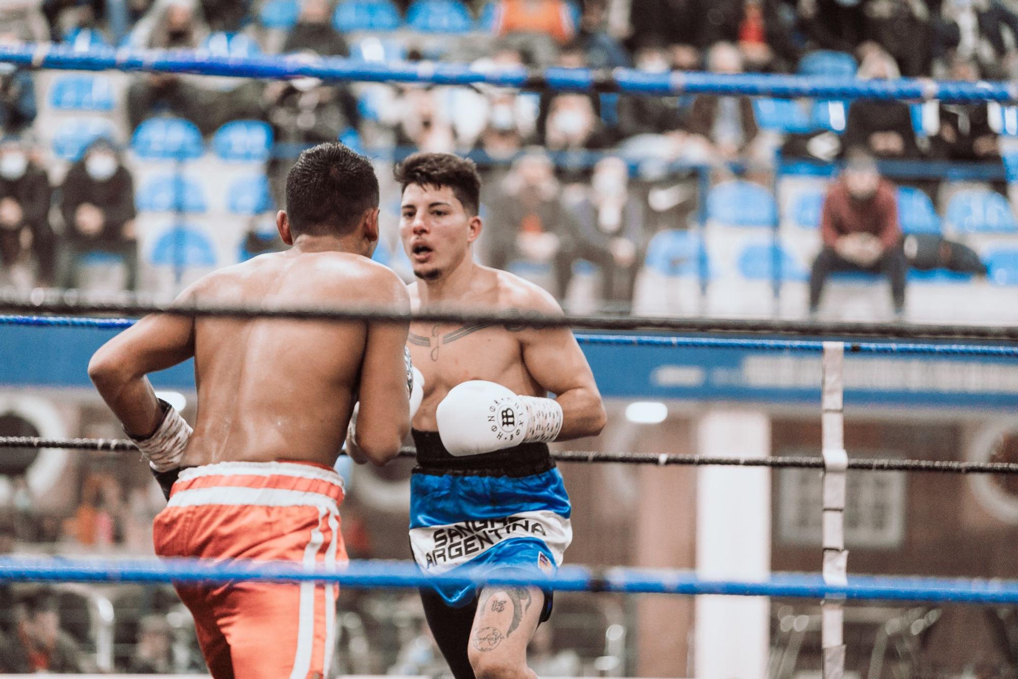 Liam Jones y Ezequiel Gregores vencen en una gran velada en el Galatzó de Santa Ponça