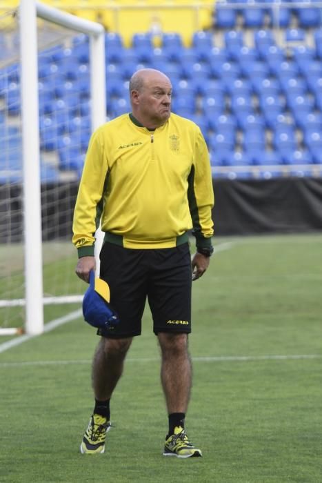 DEPORTES 05-03-19  LAS PALMAS DE GRAN CANARIA.  Primer entrenamiento de Pepe Mel. FOTOS: JUAN CASTRO