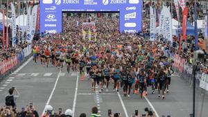 Salida de una edición de la Zurich Maratón de Barcelona