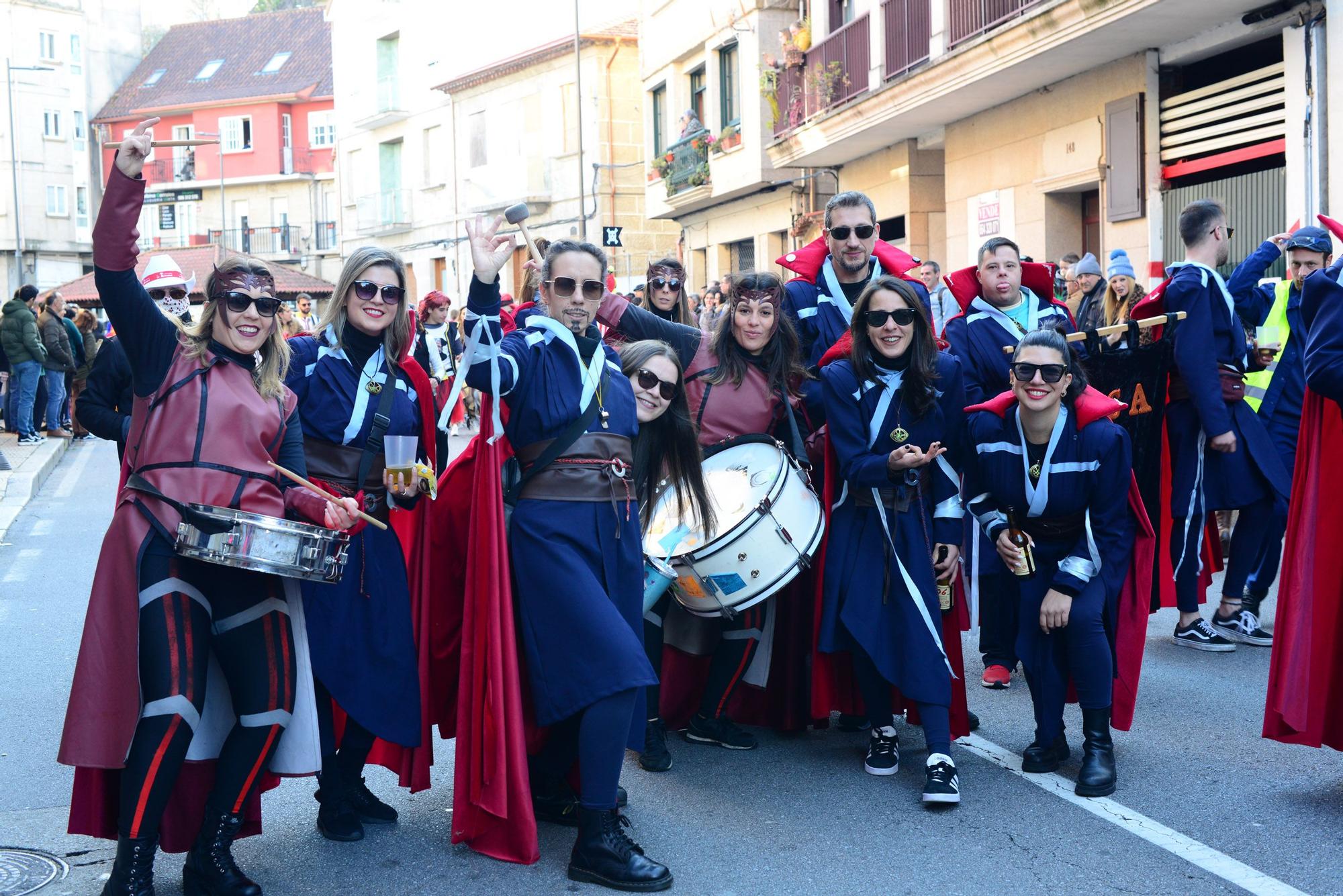 Moaña "llora" el fin del carnaval con el Enterro da Sardiña