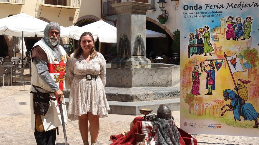 Baila presentó el programa de la Fira Medieval en una decorada Font de Dins.