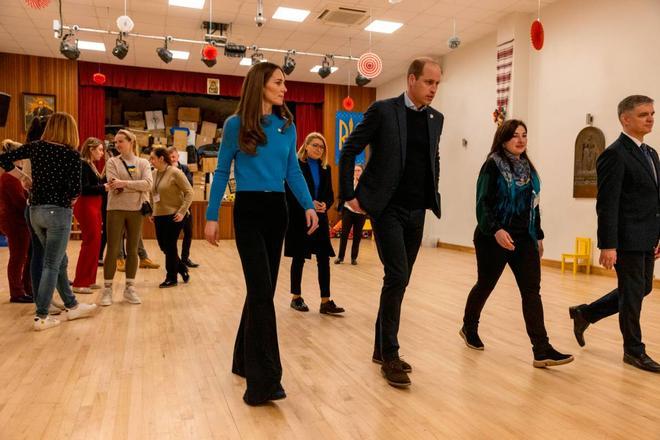 Kate Middleton y el príncipe Guillermo visitan el centro cultural Ukrainian Cultural Centre in Holland Park