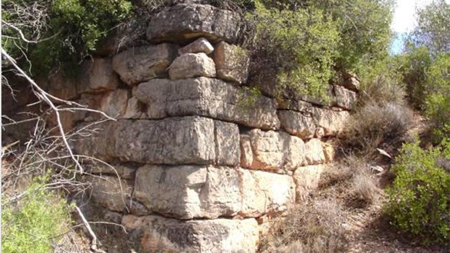 Gátova restaurará por primera vez la  torre del yacimiento ibérico del castillo