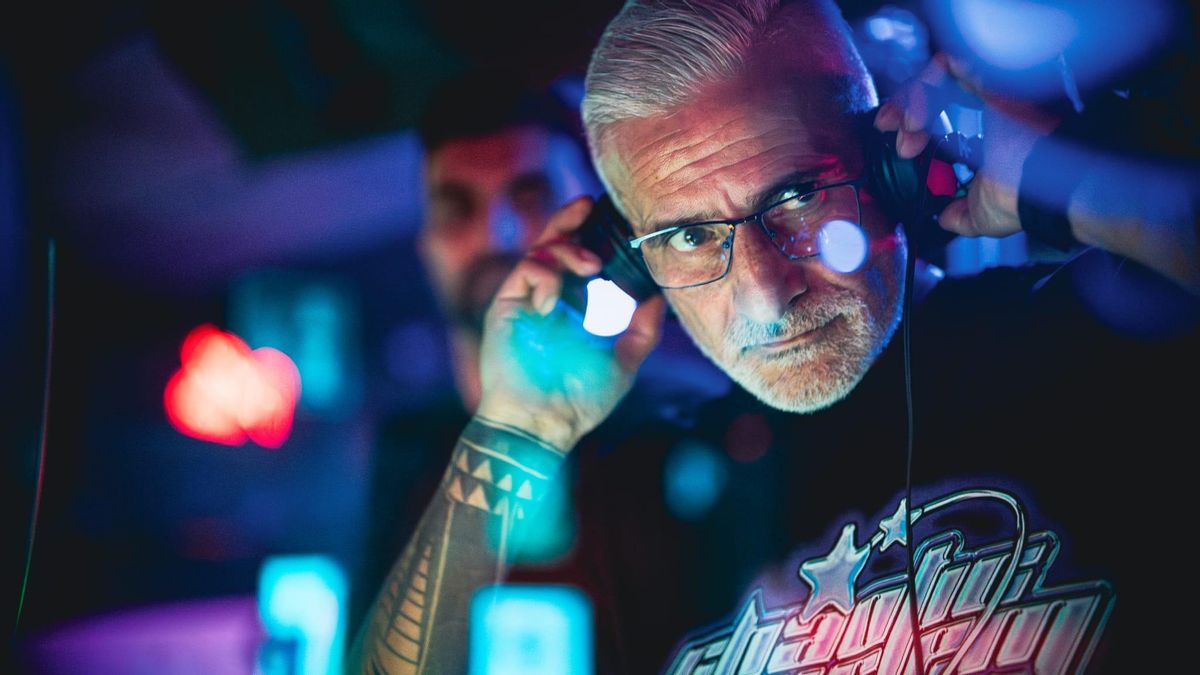 Peter Love, uno de los socios de Polimnia Records.