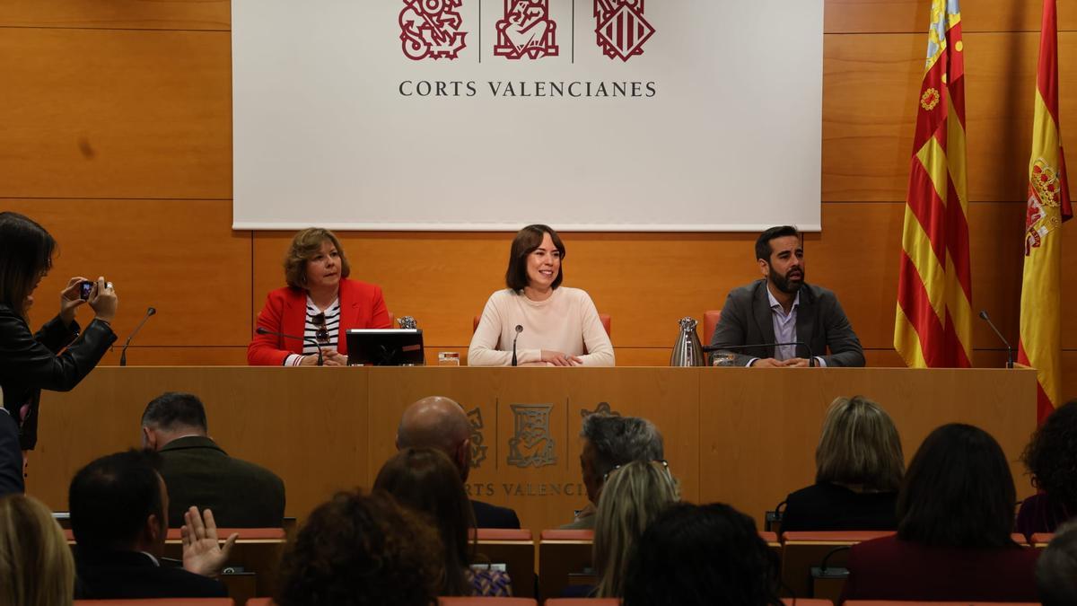 Diana Morant reúne al grupo socialista en les Corts
