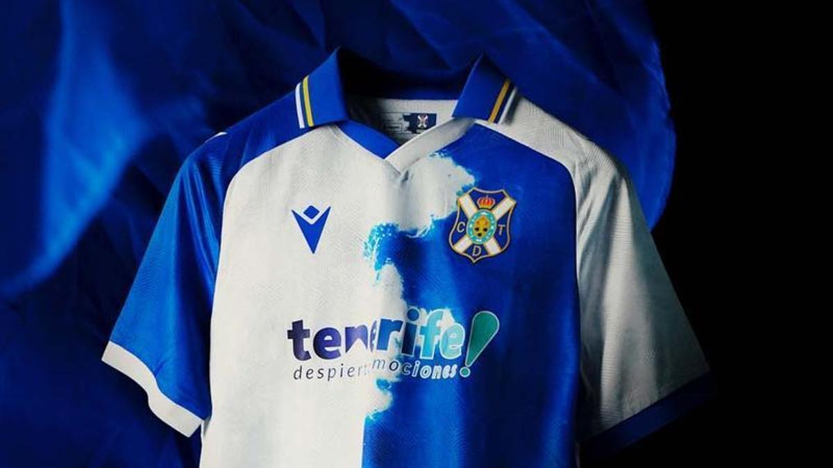 La nueva camiseta del CD Tenerife.