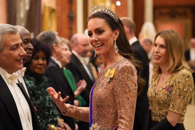 Kate Middleton con la tiara Lover's Knot en la recepción del palacio de Buckingham