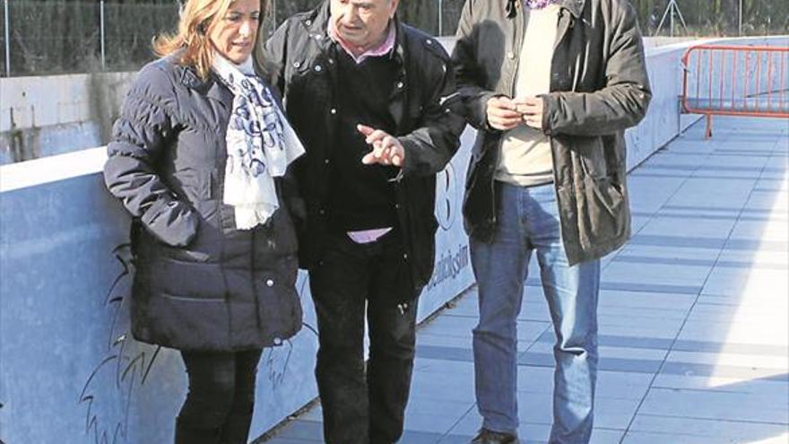 Benicàssim renueva la pasarela peatonal junto al barranco de Farja