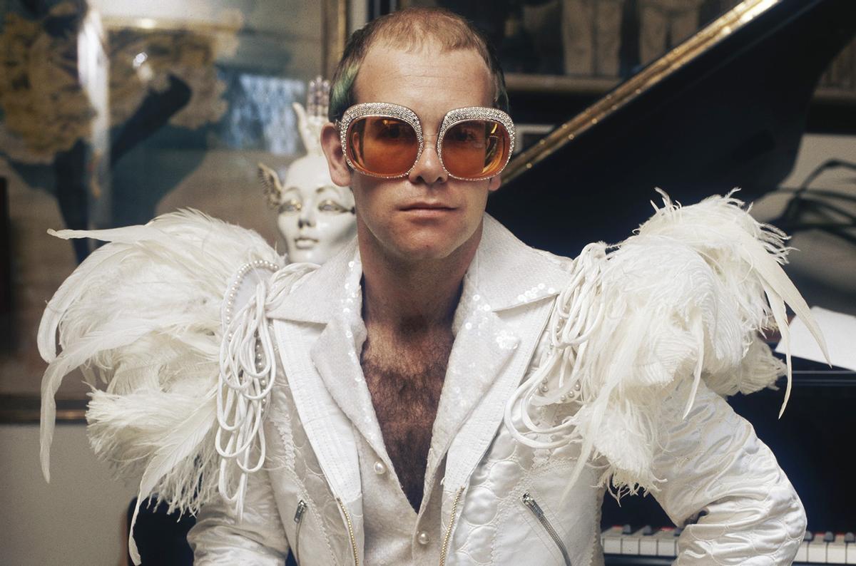 Elton John, en su época glam.