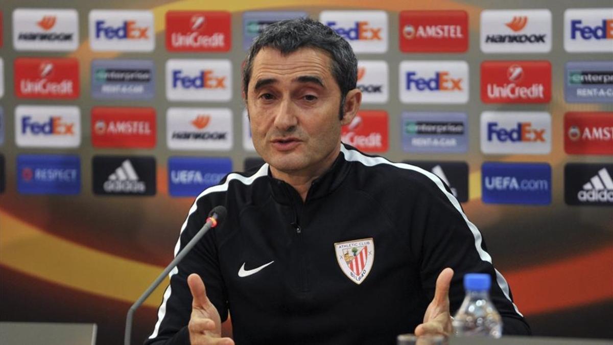 Valverde no aclaró su futuro tras el partido del Calderón