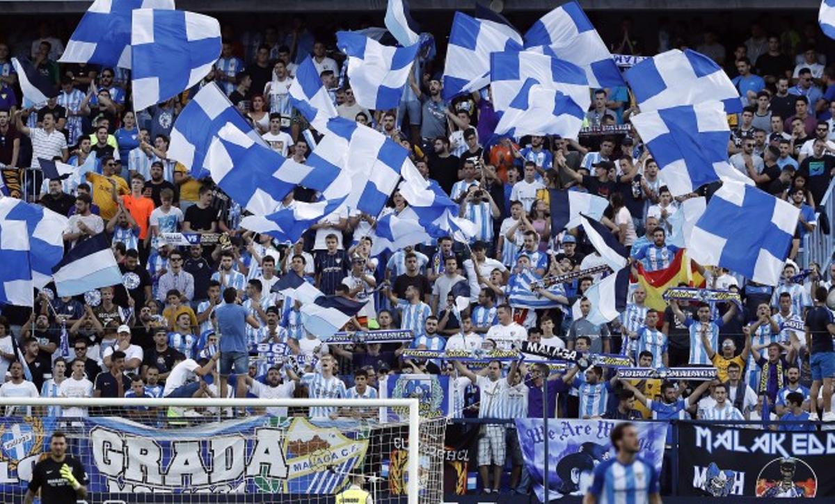 La afición del Málaga CF en La Rosaleda.