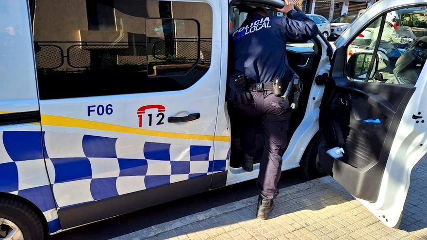 Agentes de la Policía Local de Palma durante una intervención.