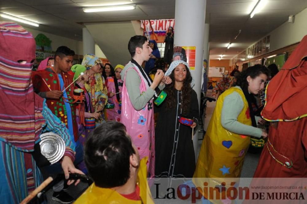 Los tambores de Moratalla llegan al colegio Primitiva López