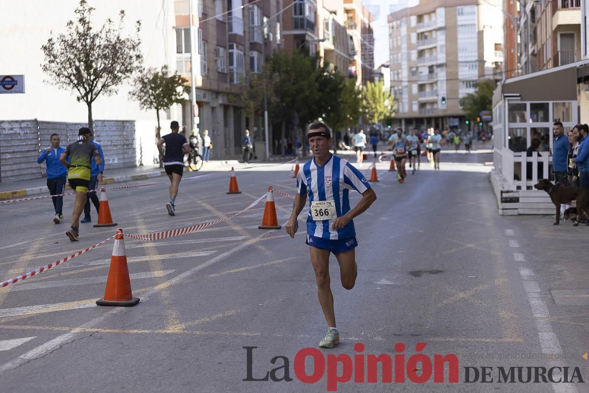 Carrera '10K Assota por ti' en Caravaca (salida y giro primera vuelta)
