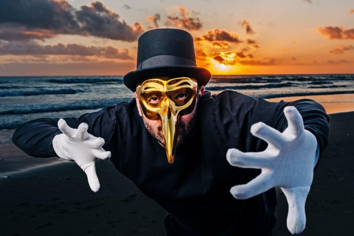 Claptone.