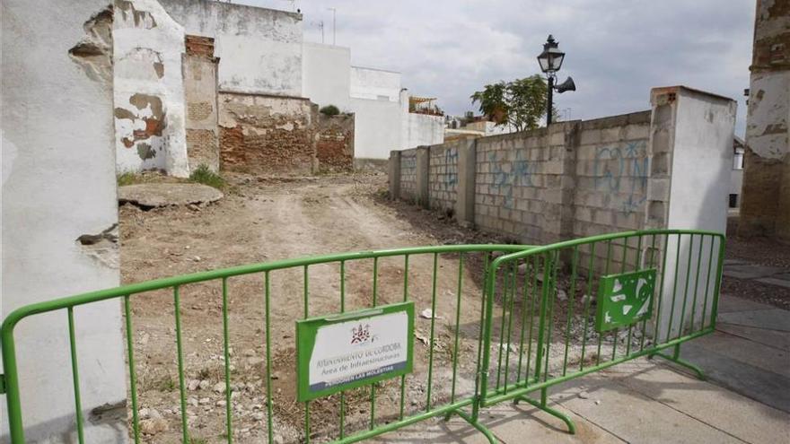 Autorizado el aparcamiento de 40 plazas ubicado frente al ábside