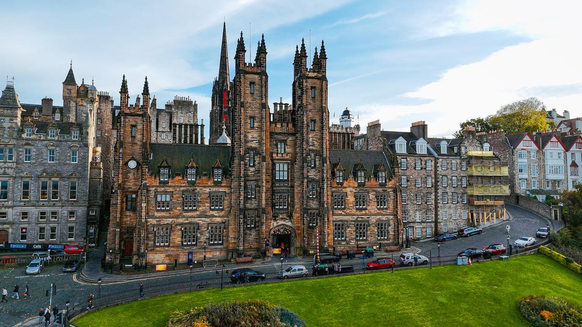 La Universidad de Edimburgo fue un importante centro educativo y cultural durante la Ilustración