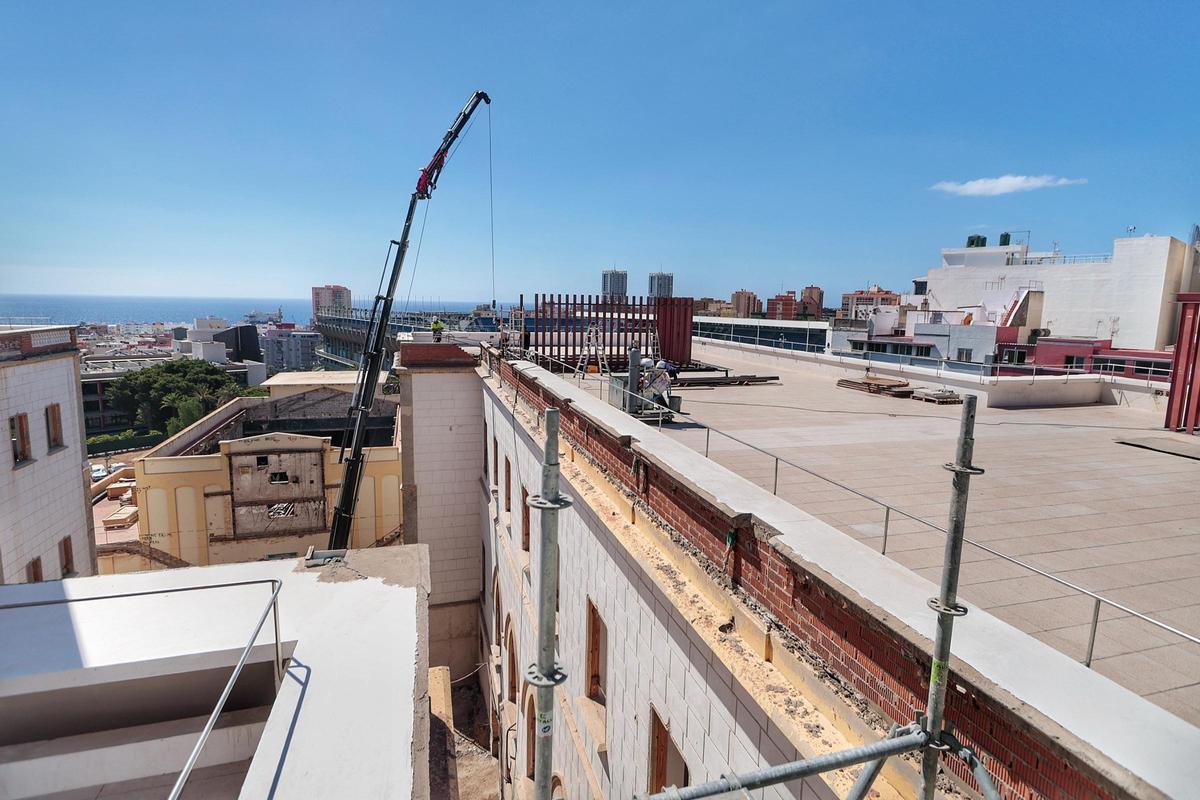 Visita a las obras del Viera y Clavijo Visita a las obras del Viera y Clavijo
