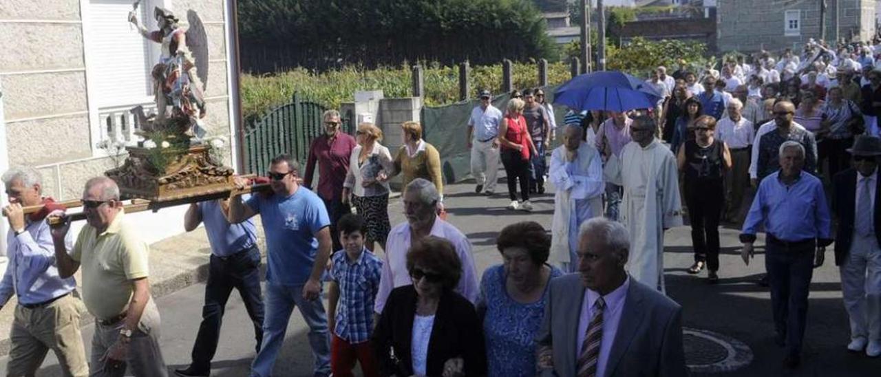 Este año fue el último en que se bajará el santo al pazo da Golpelleira por orden de la Iglesia. // Noé Parga