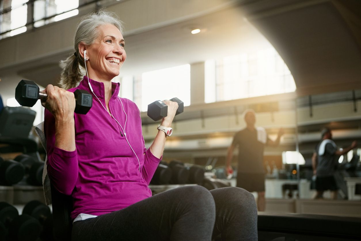 Los ejercicios de fuerza son fundamentales durante la menopausia.