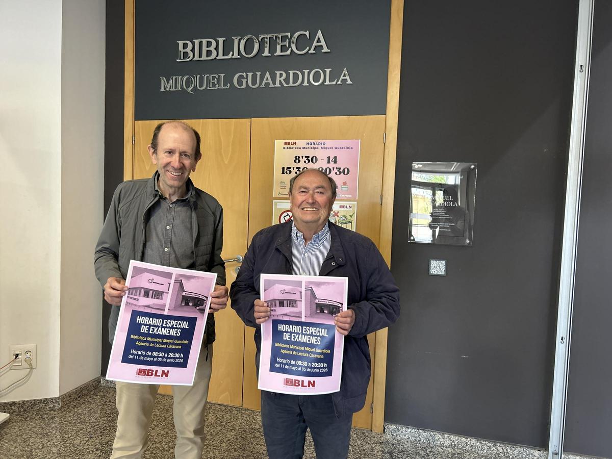 Francesc Sempere, director del Centre Cultural y Auditori y Pedro Lloret, concejal de Cultura .