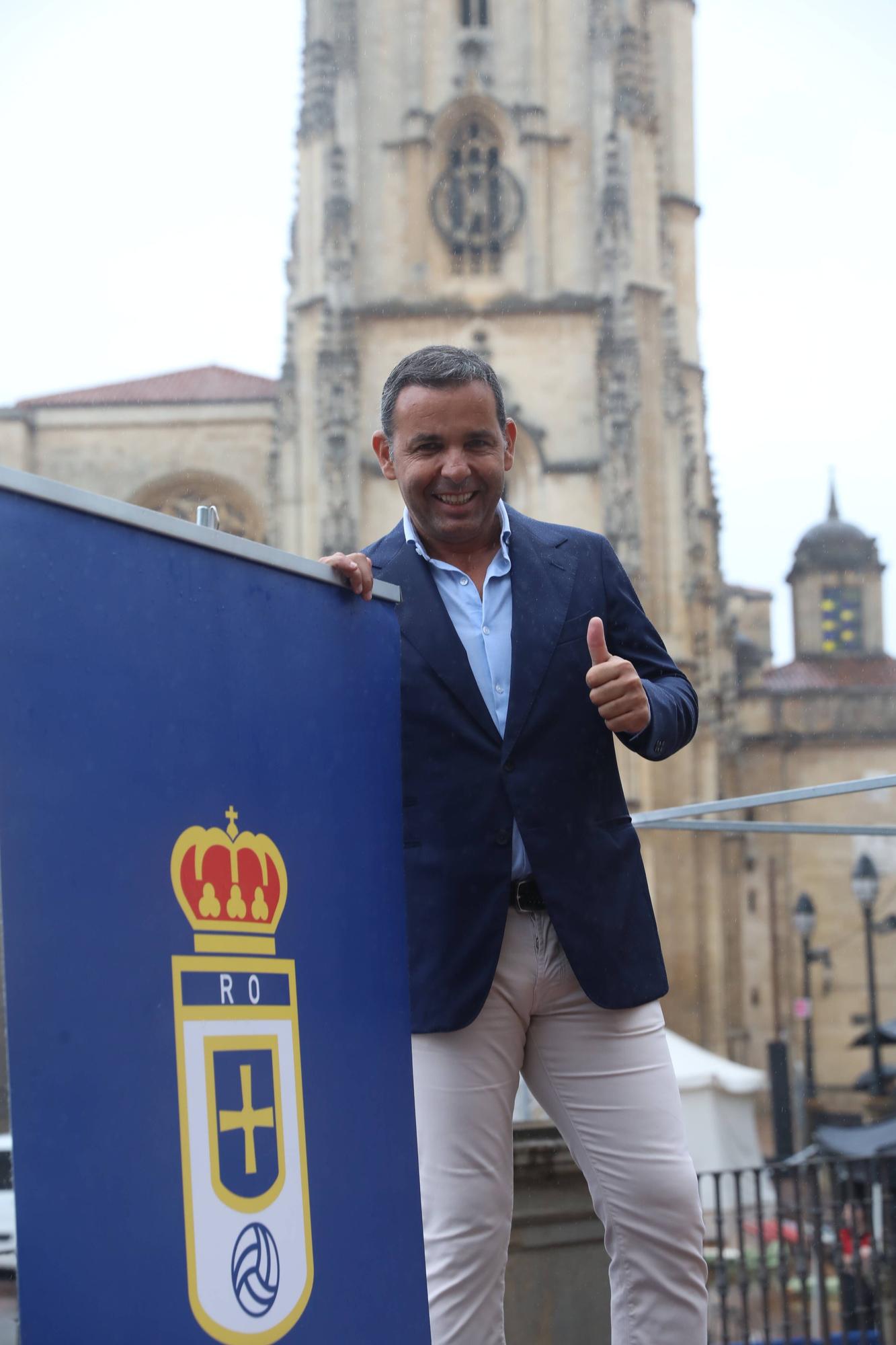 EN IMÁGENES: Presentación de Javi Calleja como entrenador del Real Oviedo