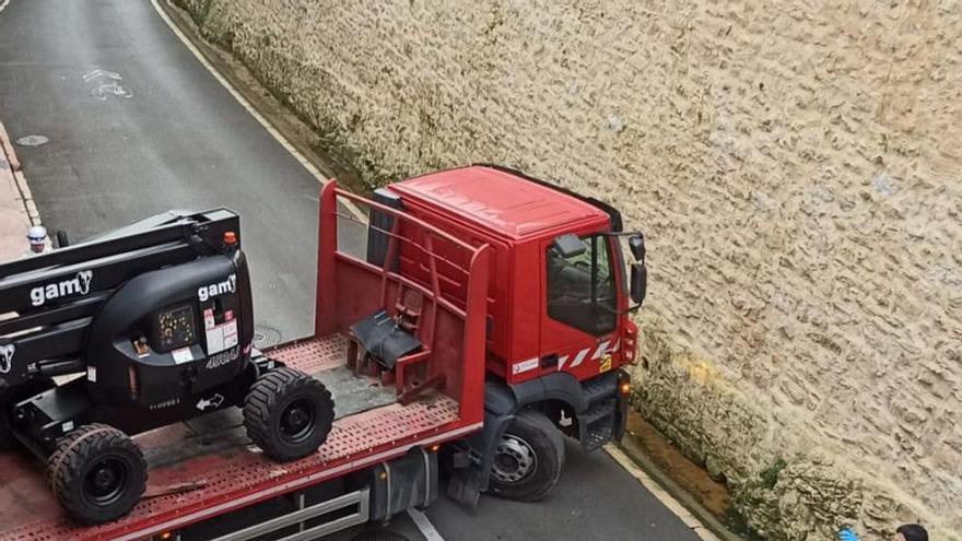 El fondo propietario de la Fábrica de Gas ultima el papeleo para iniciar la limpieza de la parcela