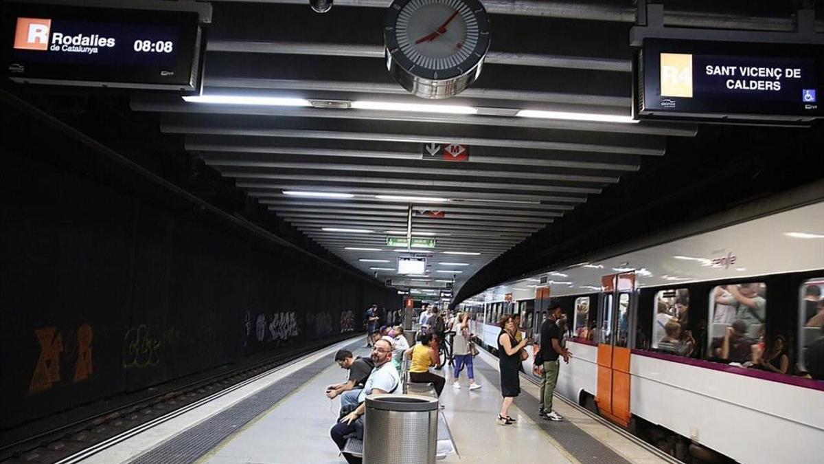 La estación de la Sagrera, durante la jornada de huelga de Renfe