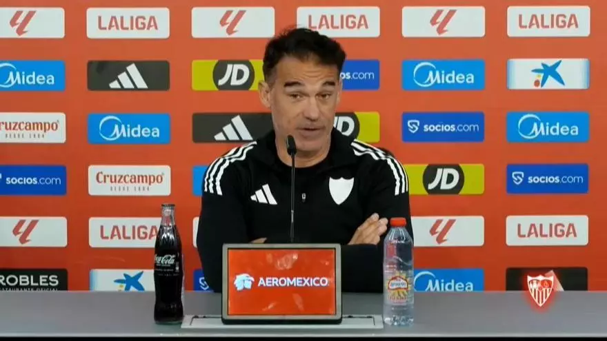 García Plaza está "convencido" de que el Sevilla va "a conseguir la permanencia sufriendo"