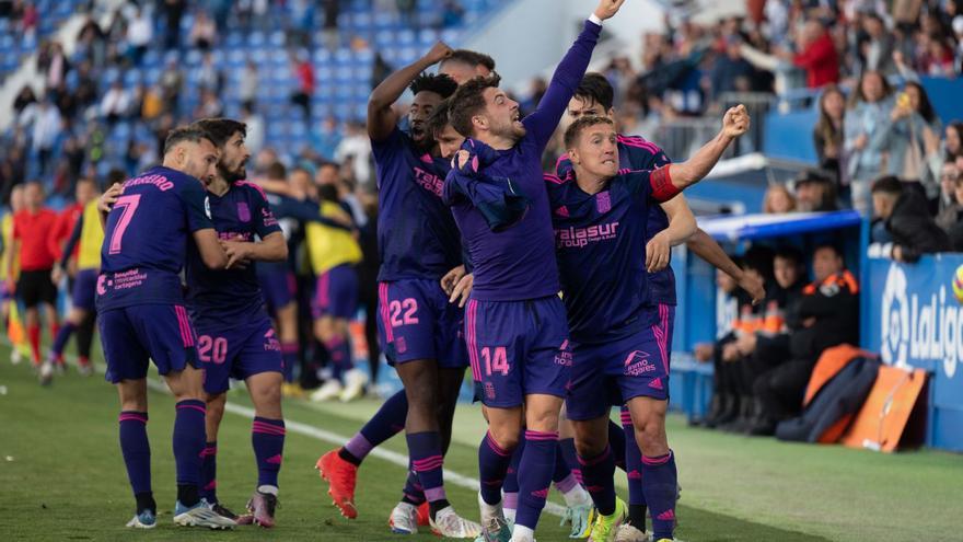 Los jugadores del FC Cartagena celebrando un gol. | LOF