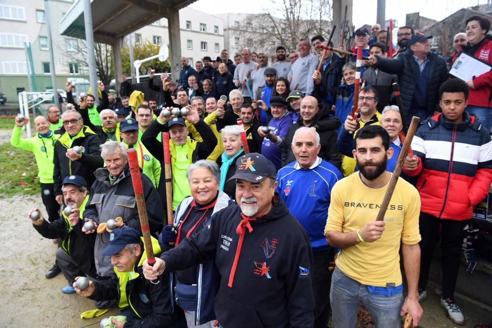 Torneo de petanca, billarda y llave en A Coruña