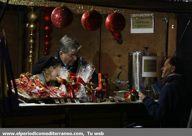 GALERÍA DE FOTOS -- El mercado de Navidad, protagonista en la Plaza Mayor