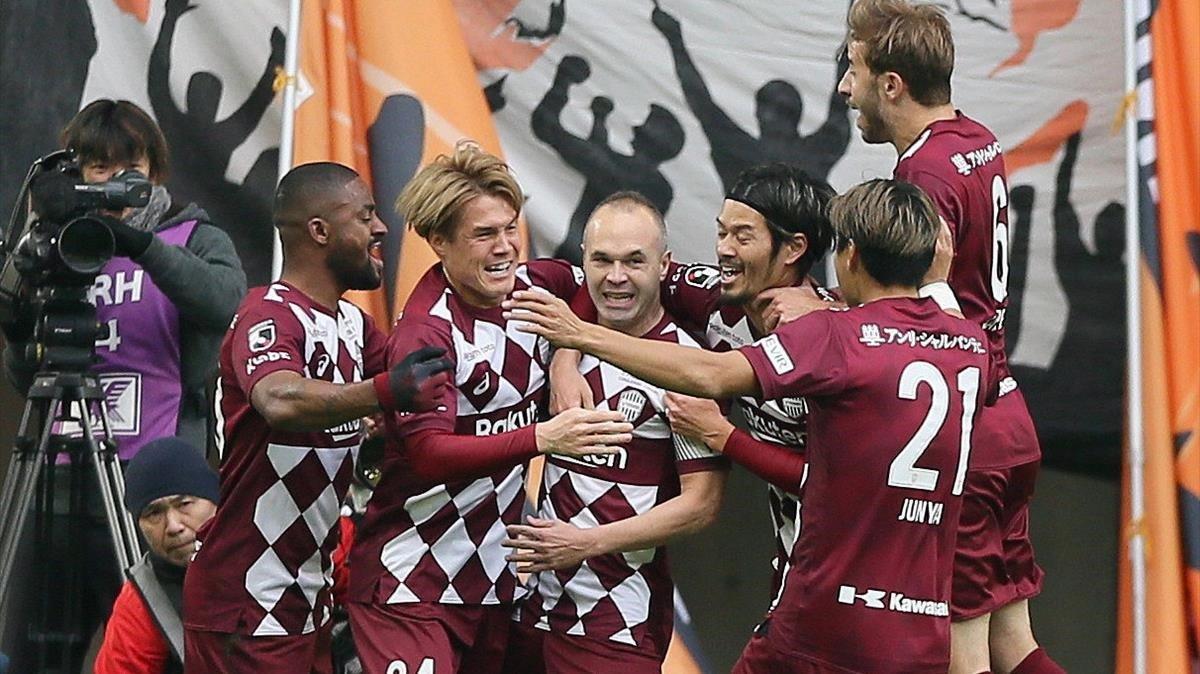 aguasch51461174 kobe  japan   21 12 2019   vissel kobe s andres iniesta  c  191221103815