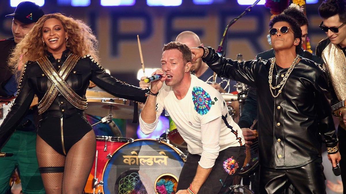 Beyoncé, Bruno Mars y Coldplay (2016)