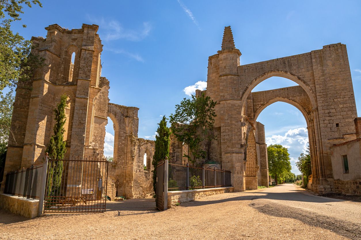 Ruinas del convento de San Antón, una visita obligada si pasas por Castrojeriz.