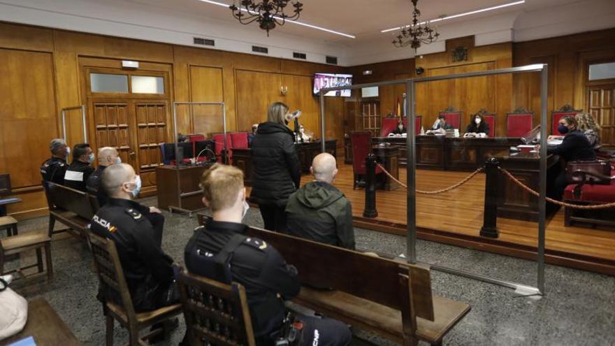 La causa por un atraco con pistola a dos nonagenarios en Boborás alcanza a un acusado que estuvo seis años prófugo de la justicia en Países Bajos