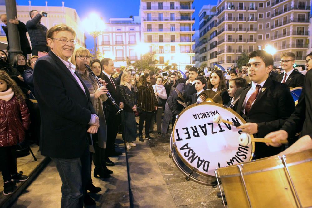 Medio millar de músicos interpretan 'Paquito el Chocolatero'